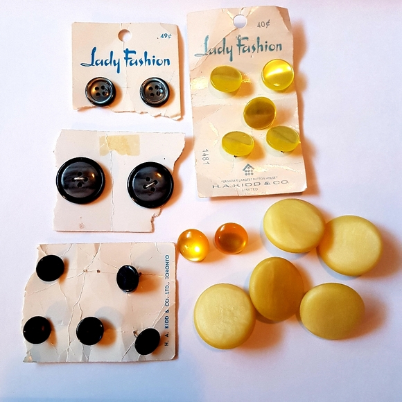 Vintage Buttons Variety Pack